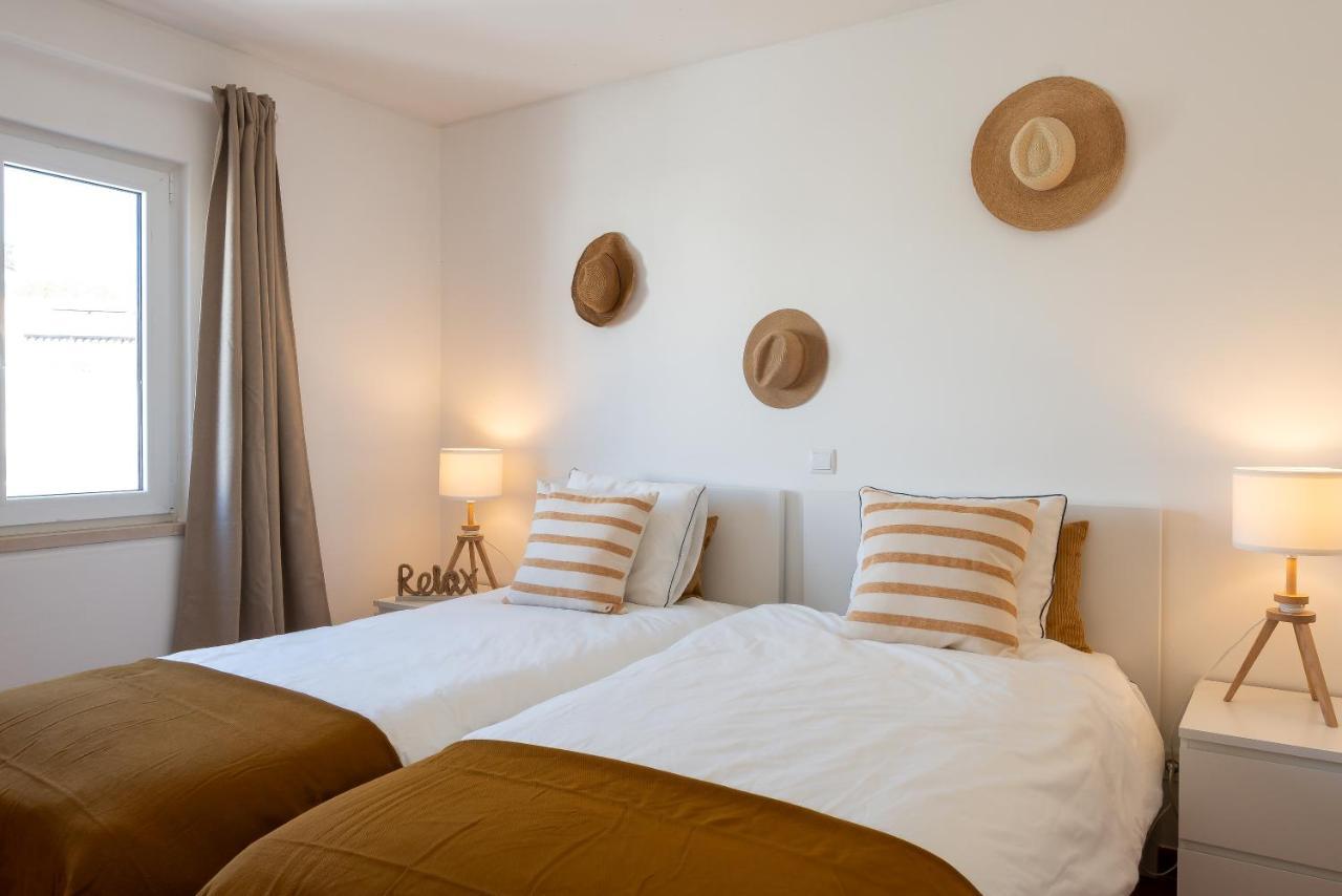 Beach Villa With Ocean View And Rooftop Cinema Guia  Exteriér fotografie