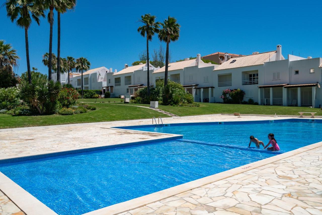 Beach Villa With Ocean View And Rooftop Cinema Guia  Exteriér fotografie