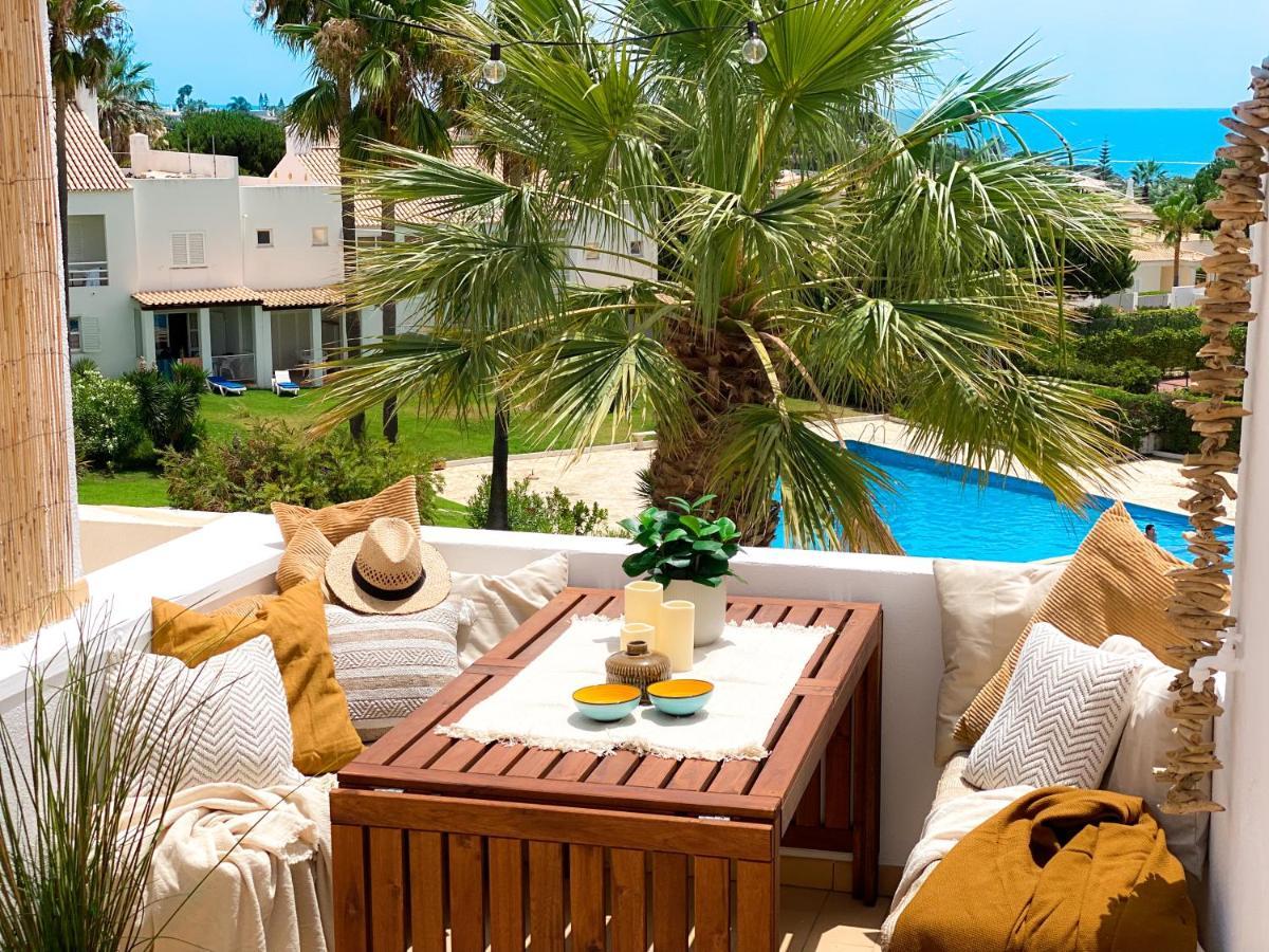 Beach Villa With Ocean View And Rooftop Cinema Guia  Exteriér fotografie